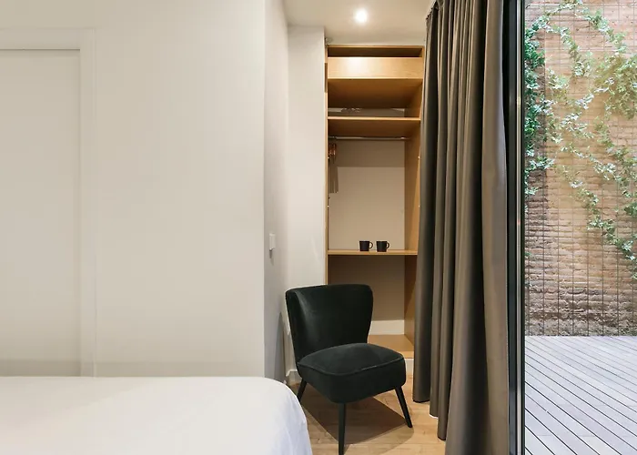 Arte Suites By Olala Homes